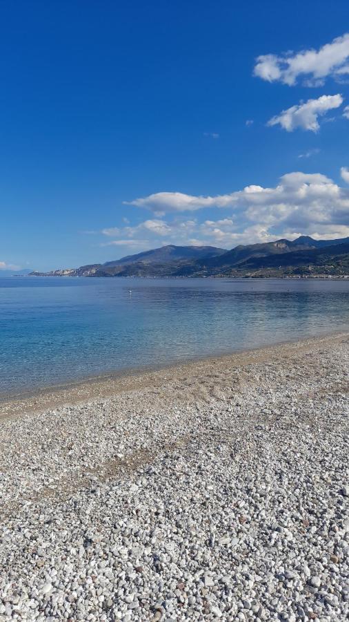 Akrata Rose Garden Apartments I Παραλία Ακράτας Εξωτερικό φωτογραφία